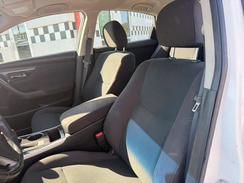 Used 2014 Nissan Altima 2.5 SV FWD image 12