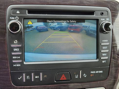 Used 2015 Buick Enclave Leather FWD image 19