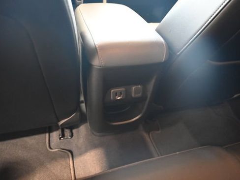 Used 2019 Chevrolet Colorado Z71 AWD/4WD image 25