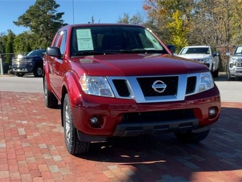 Used 2020 Nissan Frontier SV image 4