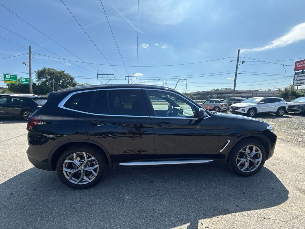 Used 2023 BMW X3 xDrive30i w/ Premium Package w/ZPA AWD/4WD image 4