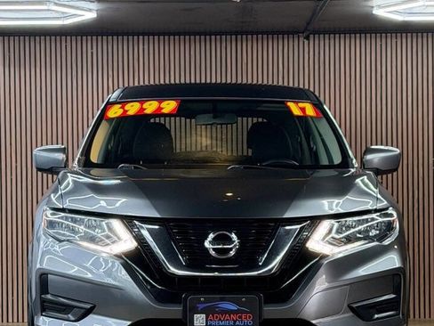 Used 2017 Nissan Rogue S AWD/4WD image 2
