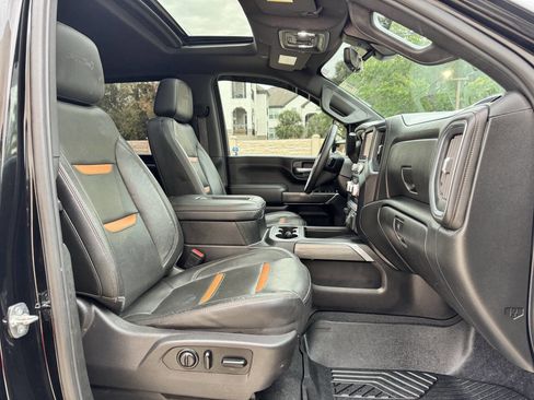 Used 2020 GMC Sierra 2500 AT4 w/ AT4 Premium Package image 20