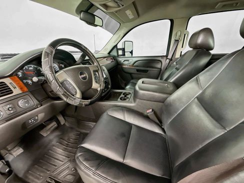 Used 2013 GMC Sierra 2500 SLT w/ LPO, On The Job Package AWD/4WD image 6