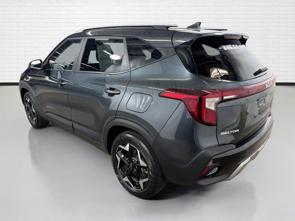 Used 2025 Kia Seltos S AWD/4WD image 7