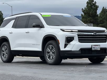 Certified 2024 Chevrolet Traverse LT