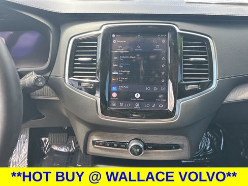 Used 2023 Volvo XC90 B6 Ultimate w/ Lounge Package AWD/4WD image 17