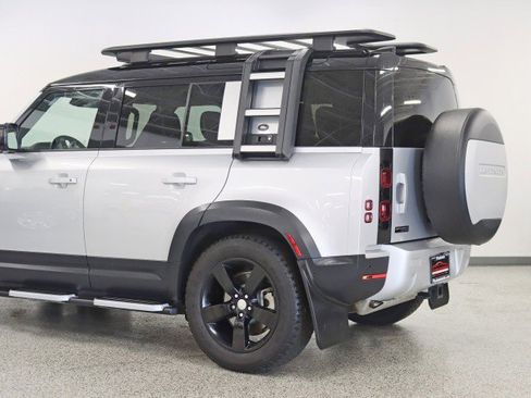 Used 2020 Land Rover Defender 110 First Edition image 10