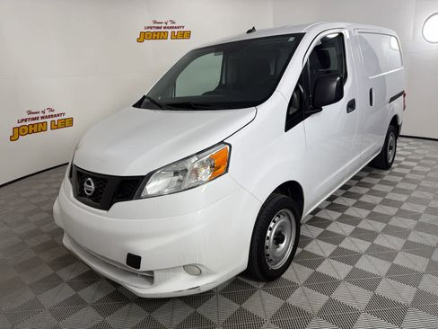 Used 2021 Nissan NV200 S w/ Back Door Glass Package image 1