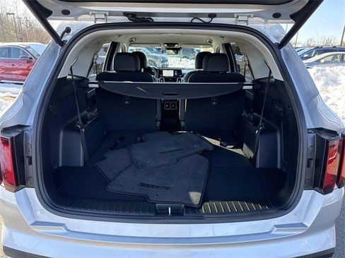 Used 2023 Kia Sorento EX image 12