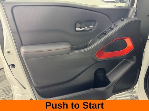 Used 2023 Nissan Frontier PRO-4X w/ Pro Convenience Package image 9