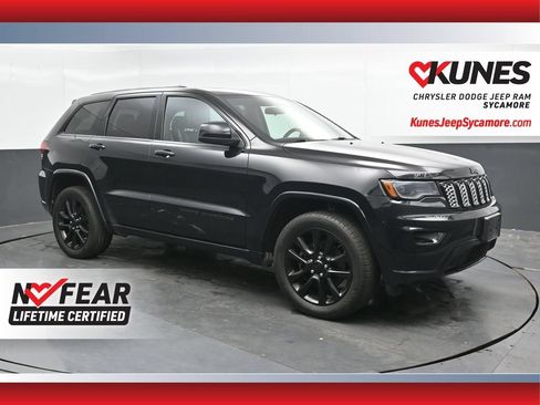 Used 2021 Jeep Grand Cherokee Laredo X AWD/4WD image 1