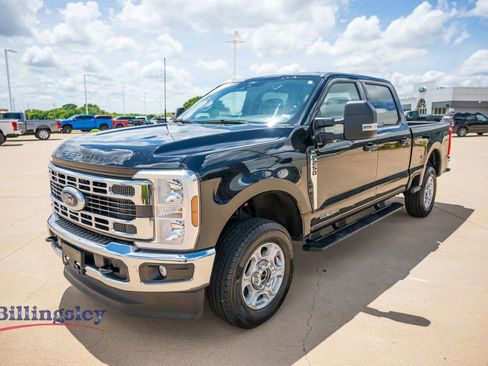 Used 2026 Ford F250 XLT AWD/4WD image 3