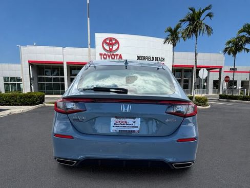 Used 2024 Honda Civic Sport Touring image 6