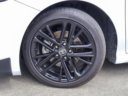 Used 2025 Toyota Camry SE FWD image 28