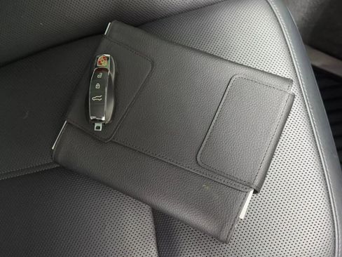 Used 2020 Porsche Macan S image 52