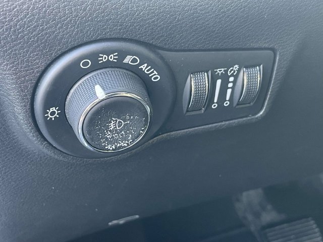 Used 2024 Jeep Compass Latitude AWD/4WD image 18
