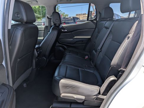 Used 2020 GMC Acadia SLT AWD/4WD image 30