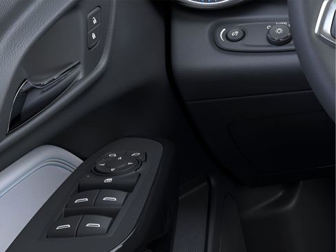 New 2026 Chevrolet Trax LT w/ LT Convenience Package FWD image 40