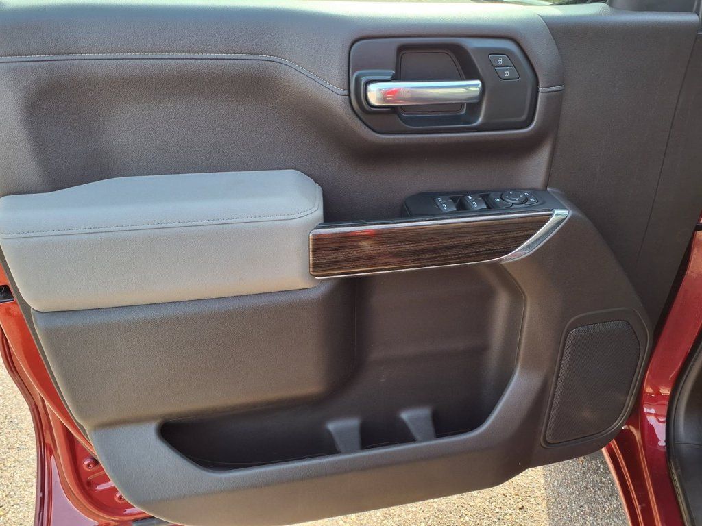 Used 2022 Chevrolet Silverado 1500 LT AWD/4WD image 13