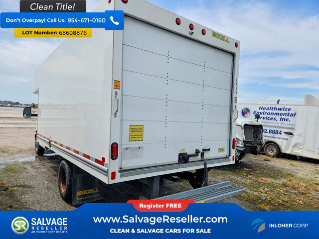 Used 2021 Chevrolet Express 3500 w/ Driver Convenience Package RWD image 3