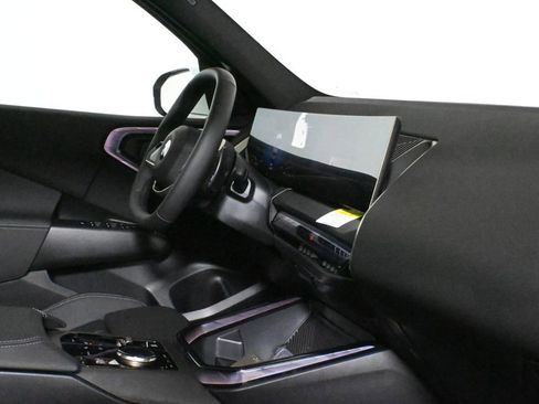 Used 2025 BMW X3 xDrive30i w/ Premium Package image 34