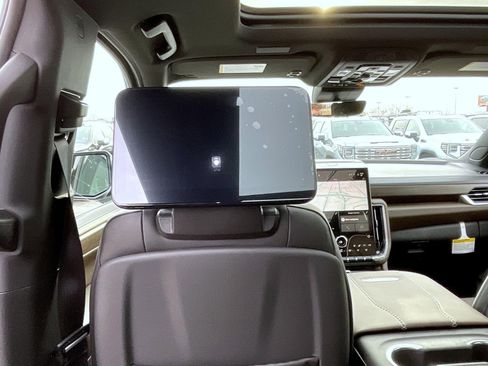 New 2026 GMC Yukon XL Denali Ultimate AWD/4WD image 21