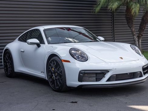 Certified 2024 Porsche 911 Carrera GTS RWD image 6
