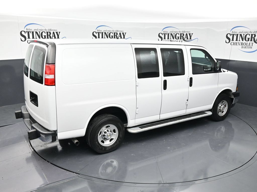 Used 2025 Chevrolet Express 2500 w/ Driver Convenience Package RWD image 24