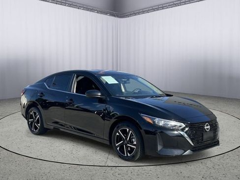 Used 2025 Nissan Sentra SV FWD image 5