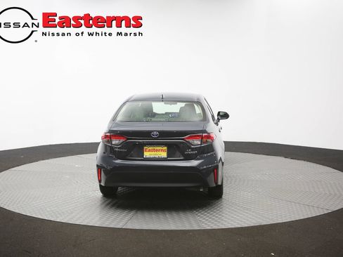 Used 2023 Toyota Corolla LE w/ Carpet Mat Package (TMS) FWD image 31