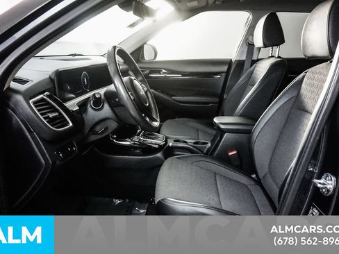 Used 2024 Kia Seltos S FWD image 11