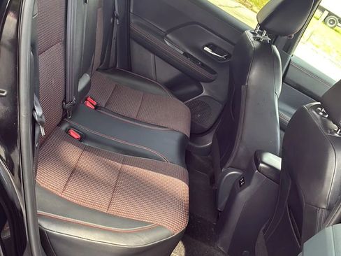 Used 2025 Nissan Kicks SR FWD image 15