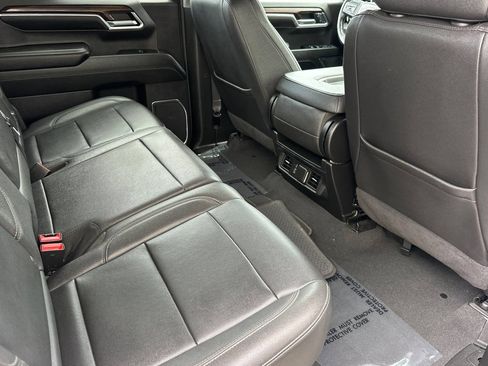 Certified 2024 GMC Sierra 1500 SLT RWD image 18