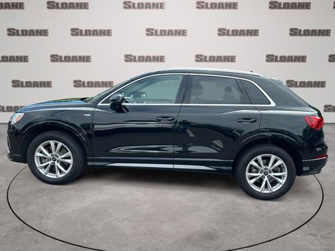 Used 2023 Audi Q3 2.0T Premium Plus AWD/4WD image 2