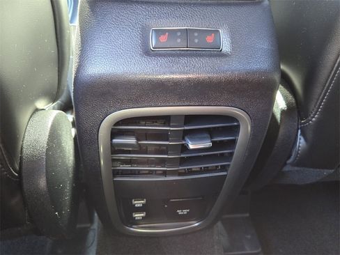 Used 2019 Lincoln MKC Reserve image 14