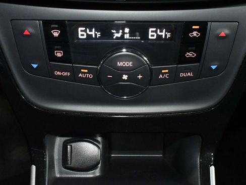 Used 2019 Nissan Sentra SL image 36