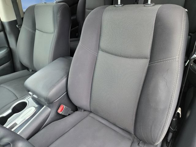 Used 2020 Nissan Pathfinder S FWD image 16