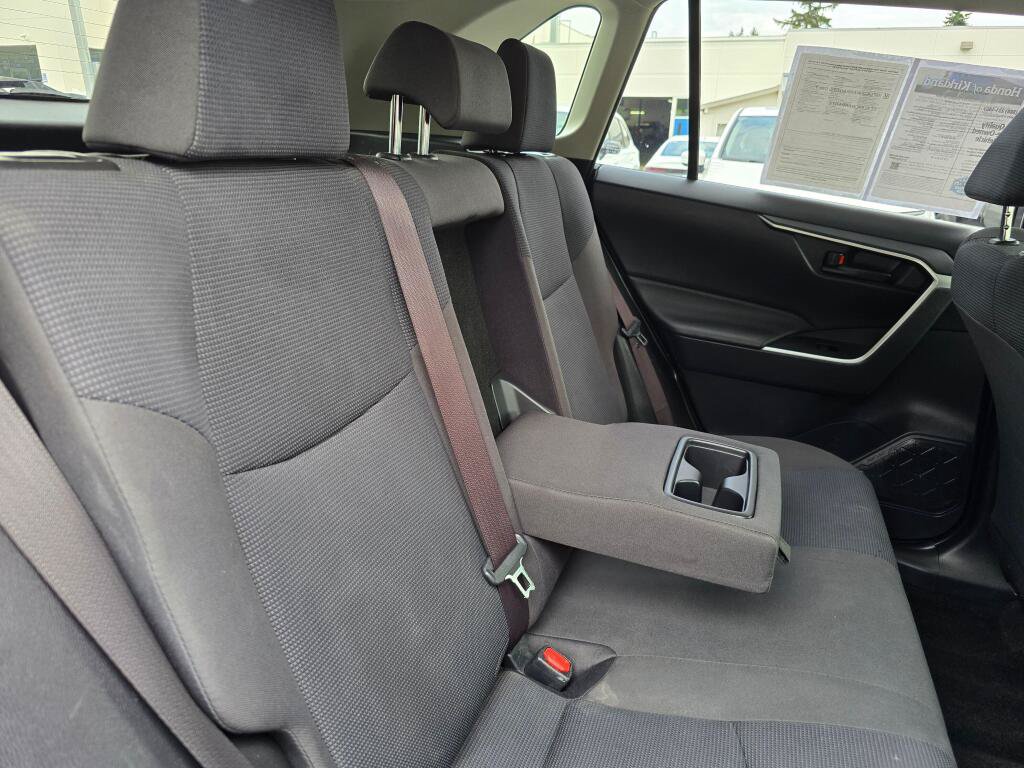 Used 2019 Toyota RAV4 LE w/ Carpet Mat Package AWD/4WD image 14