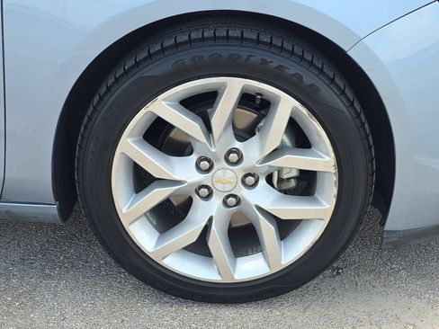 Used 2014 Chevrolet Impala LTZ FWD image 27