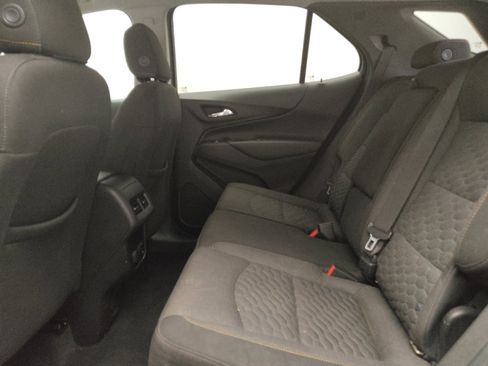 Used 2018 Chevrolet Equinox LT w/ Sun & Infotainment Package image 18