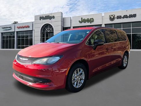 New 2026 Chrysler Voyager LX FWD image 8