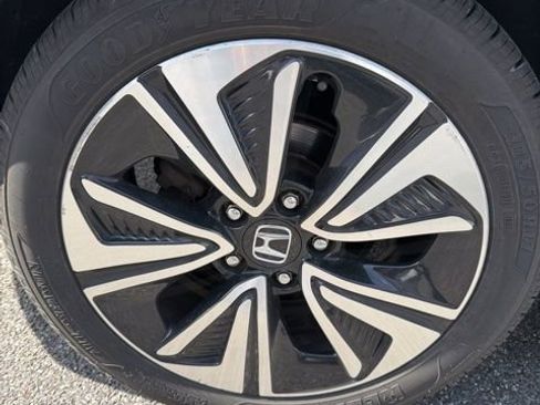 Used 2018 Honda Civic EX-T image 7