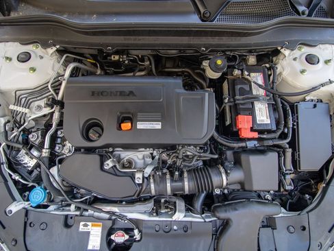 Used 2018 Honda Accord Sport image 44