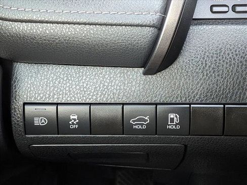 Used 2022 Toyota Camry SE image 17