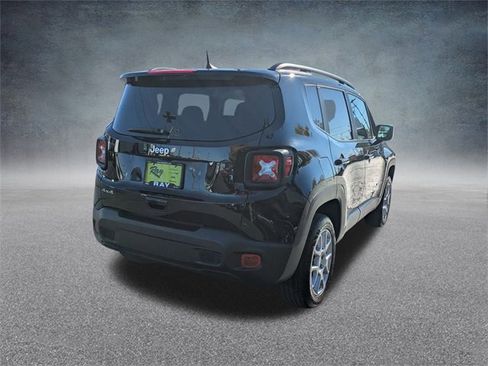 Certified 2023 Jeep Renegade Latitude w/ Premium Group image 4
