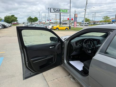 Used 2018 Dodge Charger GT AWD/4WD image 17