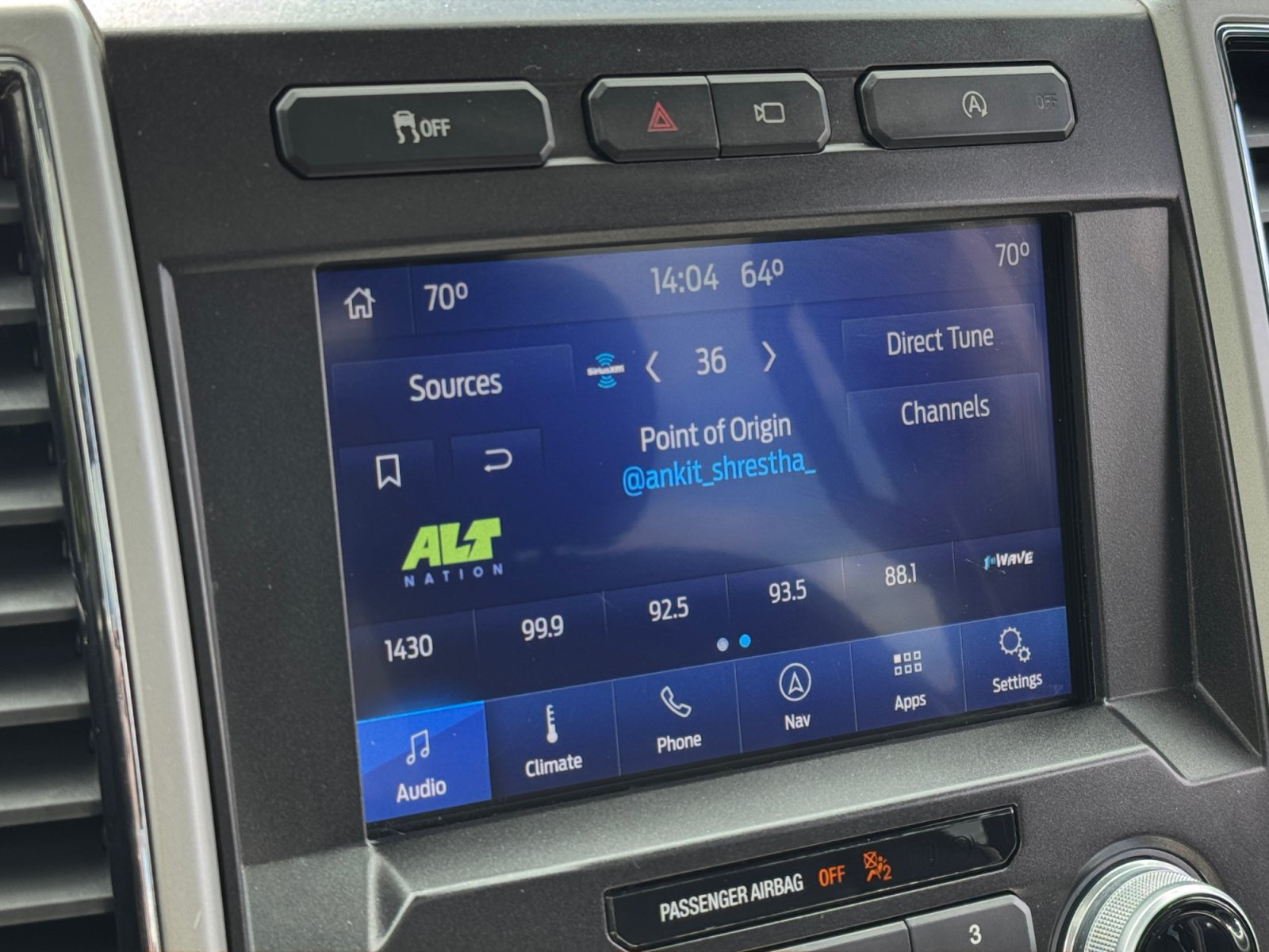 Used 2020 Ford F150 Lariat w/ Equipment Group 502A Luxury AWD/4WD image 6