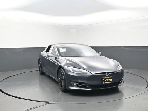 Used 2021 Tesla Model S Long Range image 2