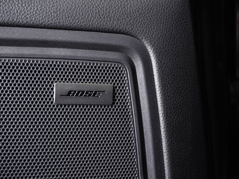 Certified 2026 Porsche Macan AWD/4WD image 27